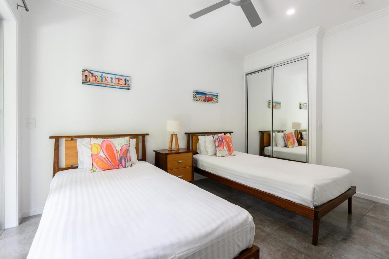 Island Views Beachfront Apartments Palm Cove Exteriér fotografie