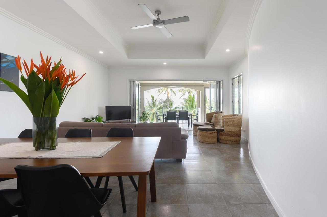 Island Views Beachfront Apartments Palm Cove Exteriér fotografie