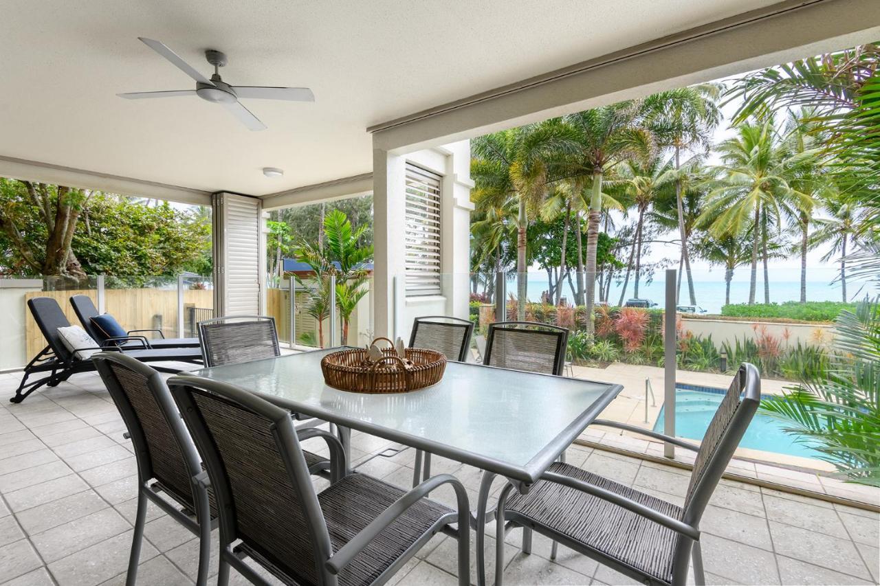 Island Views Beachfront Apartments Palm Cove Exteriér fotografie