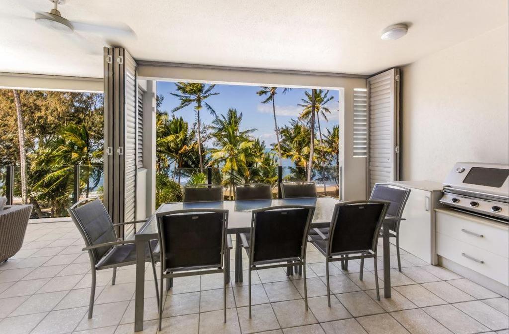 Island Views Beachfront Apartments Palm Cove Exteriér fotografie