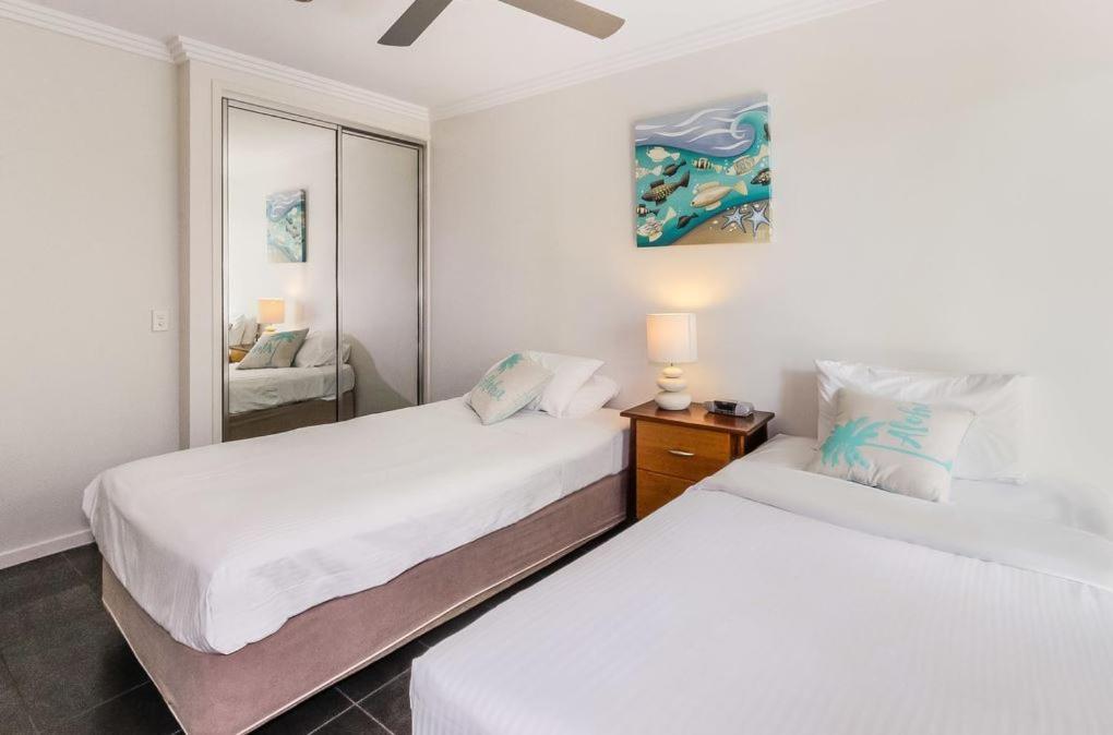 Island Views Beachfront Apartments Palm Cove Exteriér fotografie