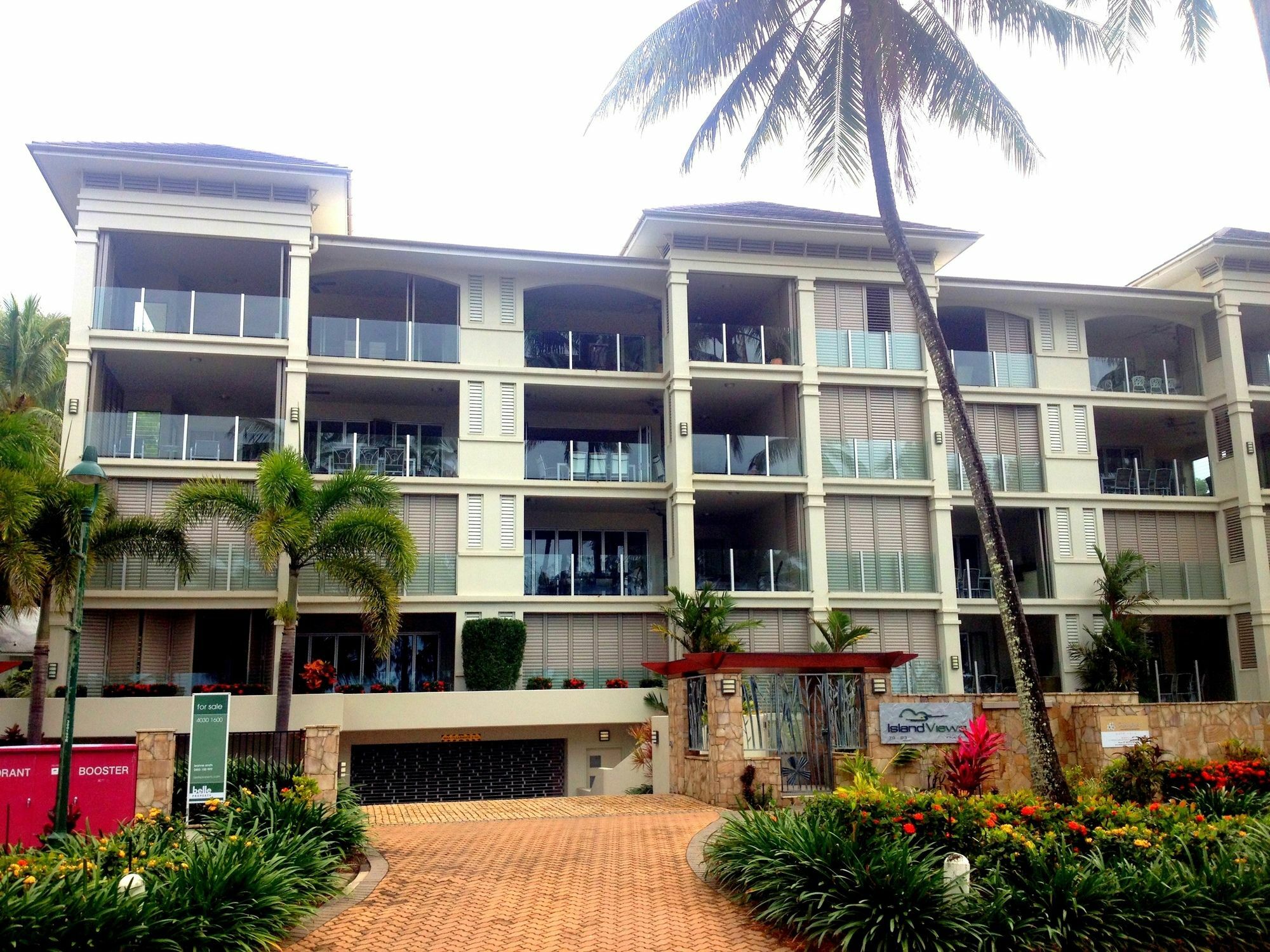 Island Views Beachfront Apartments Palm Cove Exteriér fotografie